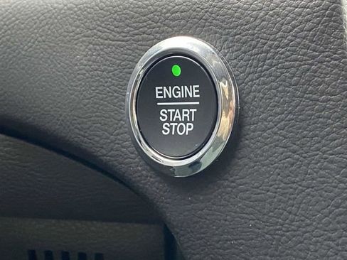 Certified 2024 Ford Edge SE image 33