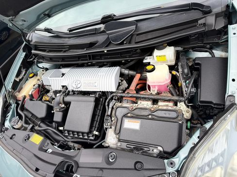 Used 2013 Toyota Prius Prime Plug-In Hybrid FWD image 38