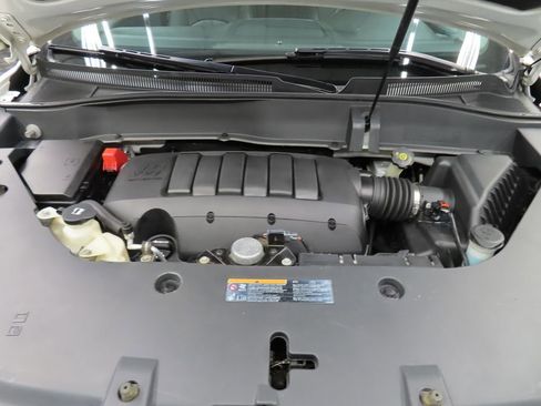 Used 2015 GMC Acadia SLT image 26