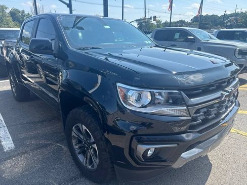 Used 2022 Chevrolet Colorado Z71 AWD/4WD image 4