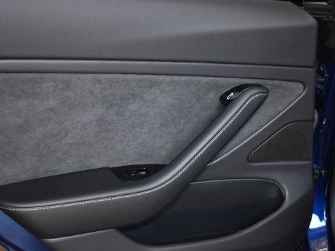 Used 2018 Tesla Model 3 Long Range RWD image 20