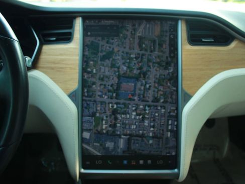 Used 2018 Tesla Model S 75D AWD/4WD image 14