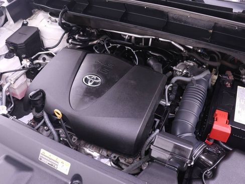 Used 2021 Toyota Highlander XSE AWD/4WD image 17
