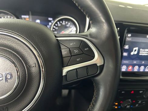 Used 2018 Jeep Compass Limited image 17