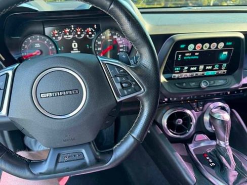 Used 2017 Chevrolet Camaro SS RWD image 14