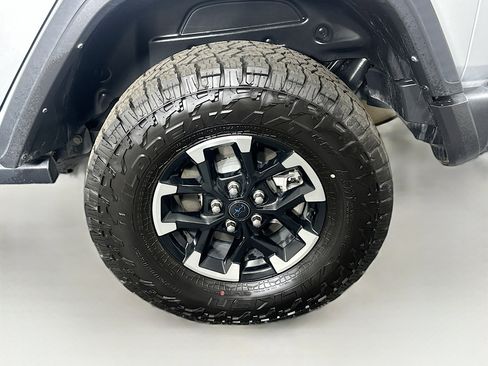 Used 2024 Jeep Wrangler Unlimited Rubicon 4xe AWD/4WD image 11