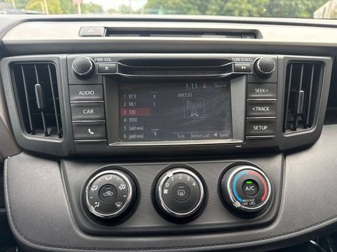 Used 2016 Toyota RAV4 LE AWD/4WD image 25