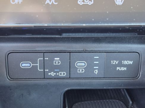 Used 2025 Hyundai Tucson SEL AWD/4WD image 34