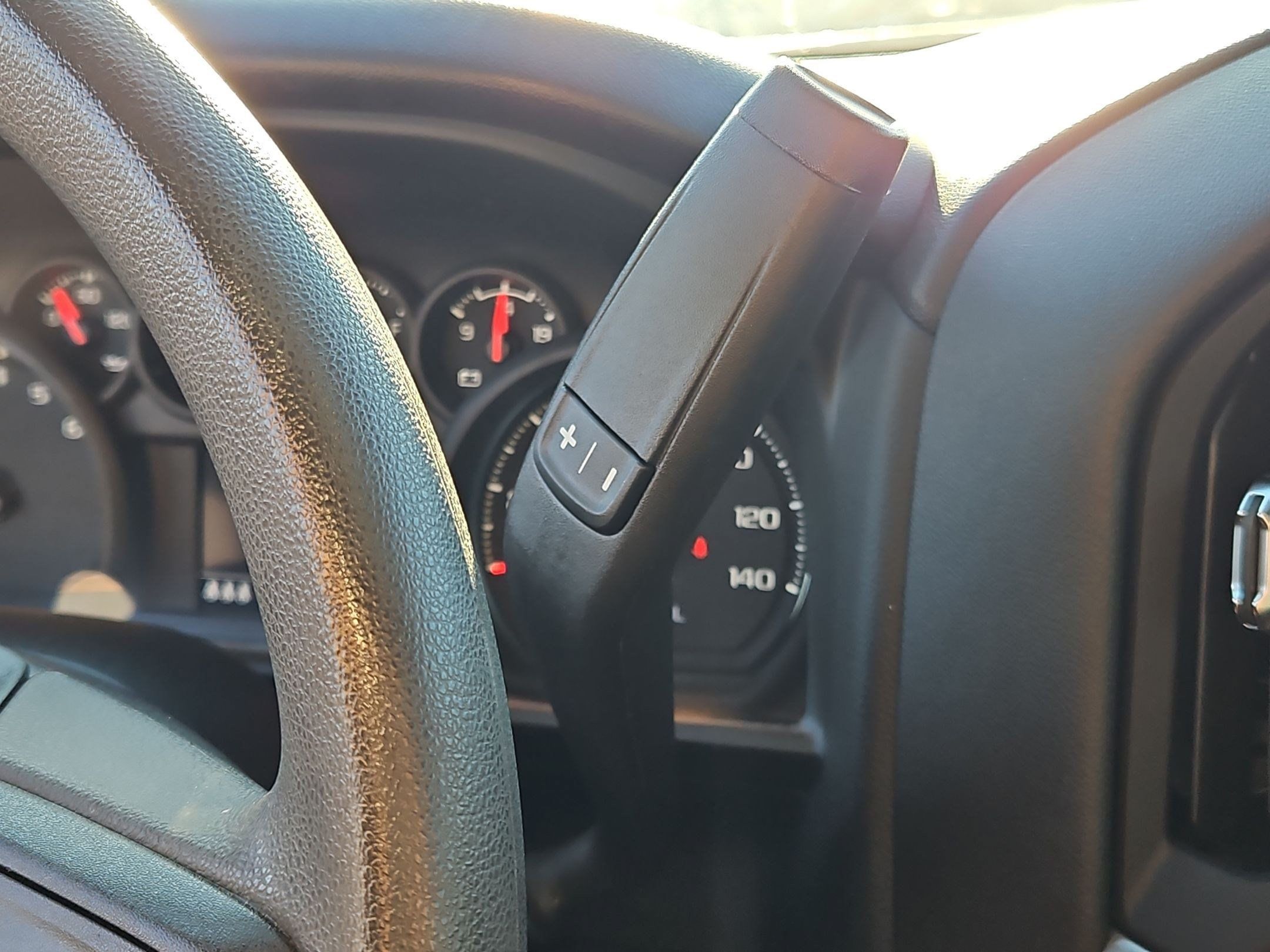 Used 2025 Chevrolet Silverado 1500 Custom RWD image 22