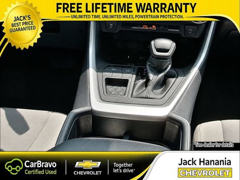 Used 2024 Toyota RAV4 XLE FWD image 16