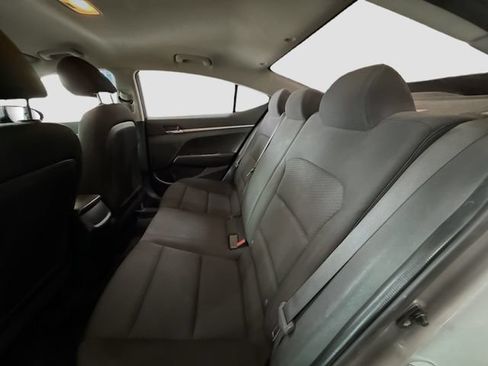 Used 2020 Hyundai Elantra SE w/ Cargo Package (C1) FWD image 20