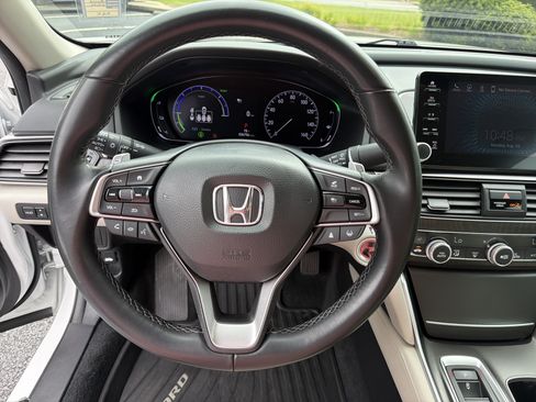 Used 2022 Honda Accord Touring image 22