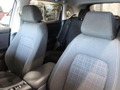 Certified 2023 Honda HR-V LX image 14