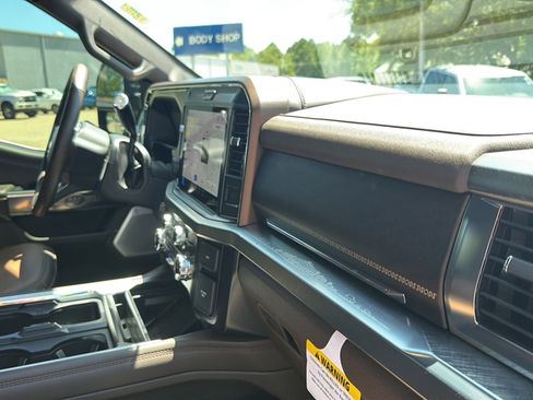 Used 2025 Ford F250 King Ranch w/ FX4 Off-Road Package AWD/4WD image 20