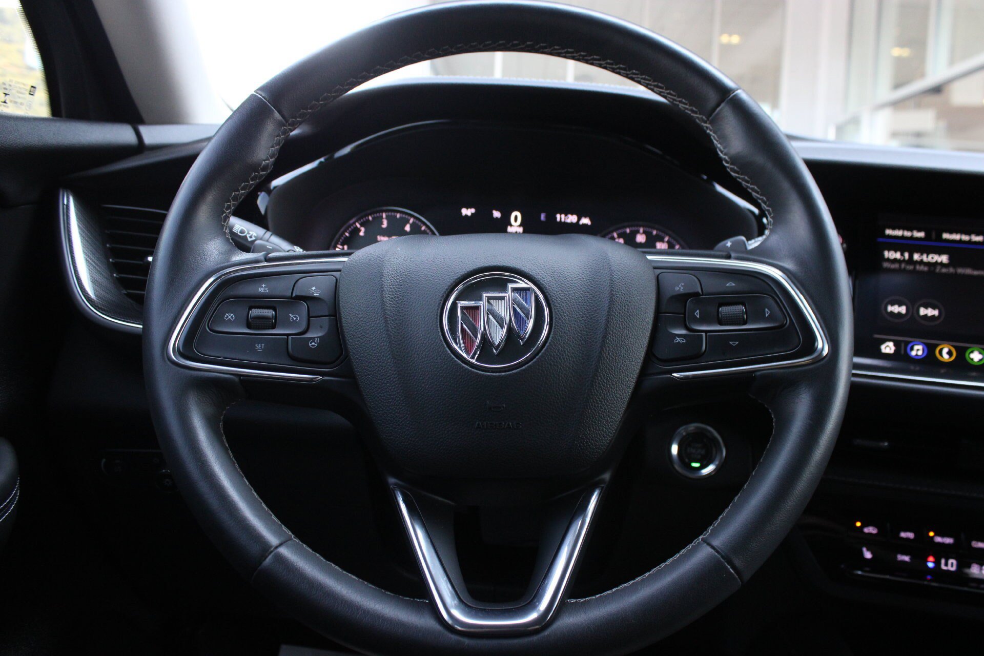 Used 2022 Buick Envision Essence w/ Sport Touring Package FWD image 30