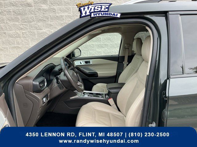 Used 2022 Ford Explorer Platinum AWD/4WD image 16