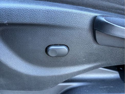 Used 2019 Chevrolet Trax LS image 15