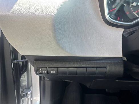 Used 2021 Toyota Corolla SE FWD image 19