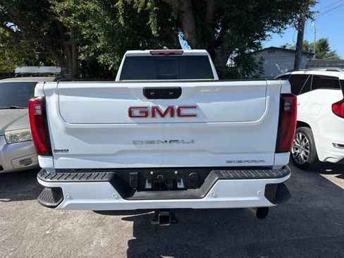 Used 2025 GMC Sierra 3500 Denali w/ Denali Reserve Package AWD/4WD image 11