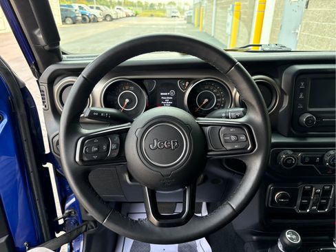 Used 2019 Jeep Wrangler Unlimited Sport S image 8