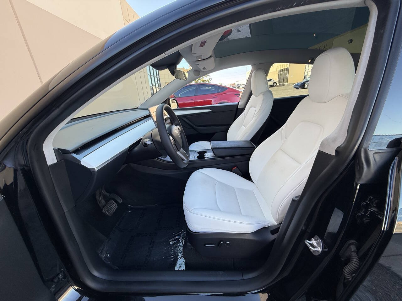 Used 2023 Tesla Model Y Long Range AWD/4WD image 20