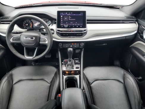 Used 2025 Jeep Compass Limited AWD/4WD image 9