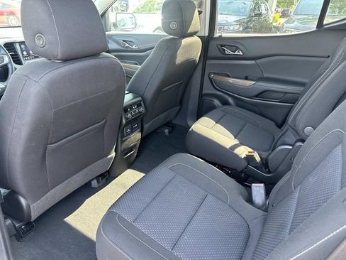 Used 2023 GMC Acadia SLE w/ Driver Convenience Package AWD/4WD image 18
