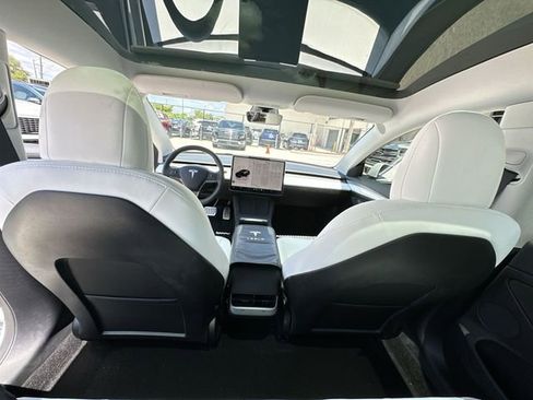 Used 2023 Tesla Model 3 Standard Range RWD image 31