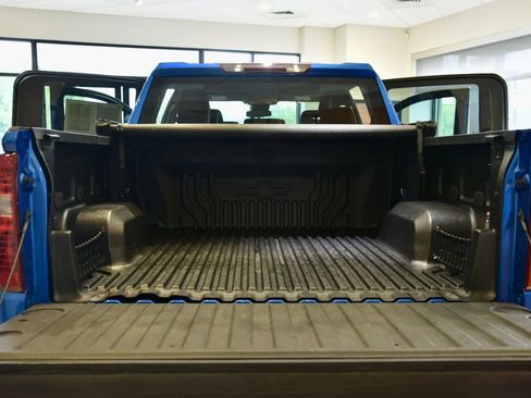 Used 2022 Chevrolet Silverado 1500 Custom Trail Boss AWD/4WD image 6