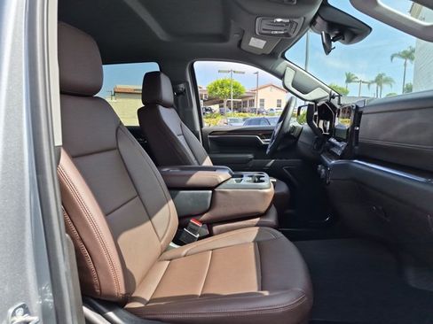Used 2023 Chevrolet Silverado 1500 LT AWD/4WD image 21
