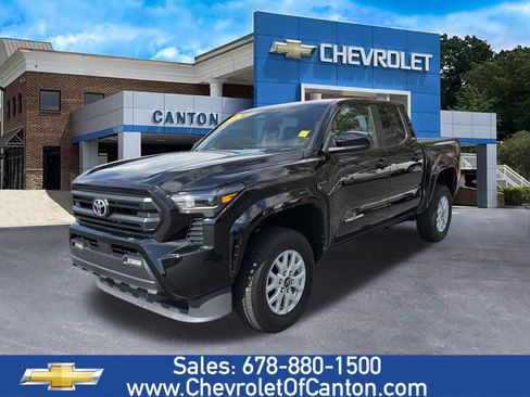 Used 2024 Toyota Tacoma SR5 image 1