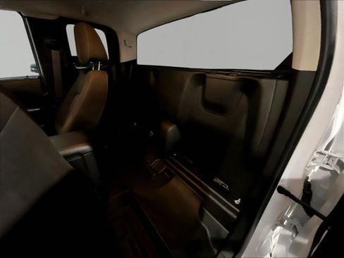 Used 2022 Chevrolet Colorado LT w/ Fleet Safety Package RWD image 22