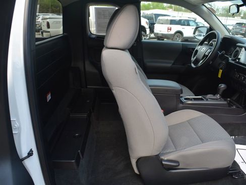 Used 2023 Toyota Tacoma SR RWD image 18