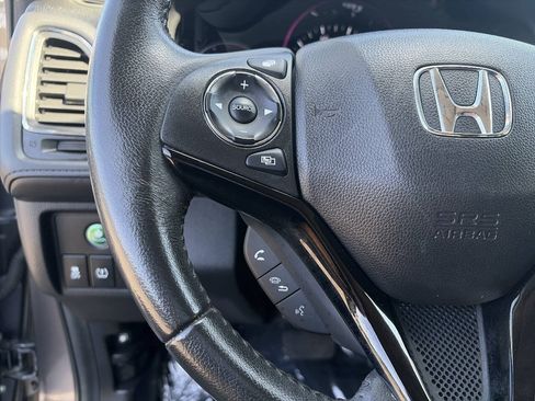 Used 2017 Honda HR-V EX-L image 40