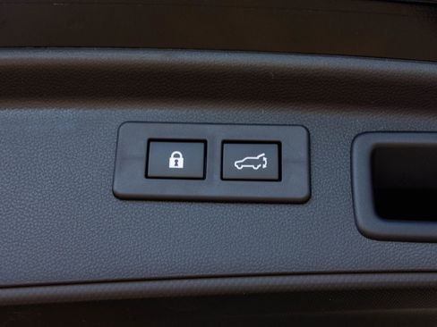 Used 2025 Subaru Forester Wilderness w/ Convenience Package image 37