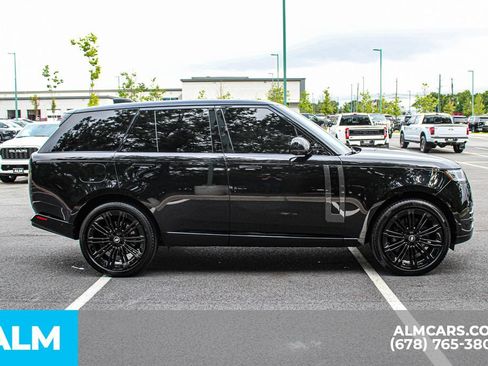 Used 2025 Land Rover Range Rover SE AWD/4WD image 8