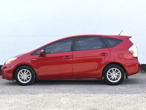 Used 2012 Toyota Prius V Two FWD image 39