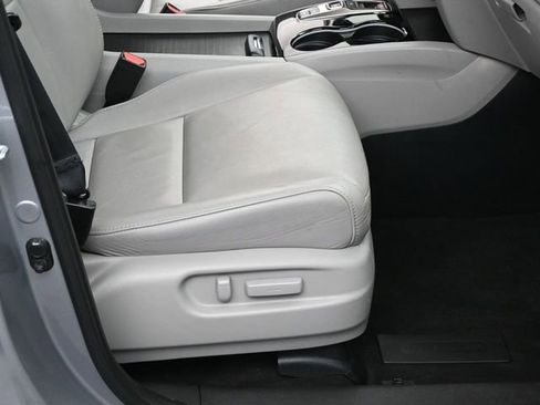 Used 2022 Honda Pilot Touring image 10