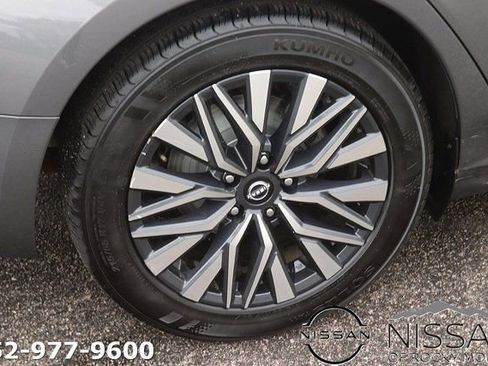 Certified 2024 Nissan Altima 2.5 SV image 9