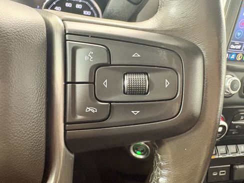 Used 2022 GMC Sierra 3500 Denali w/ Denali Ultimate Package image 17