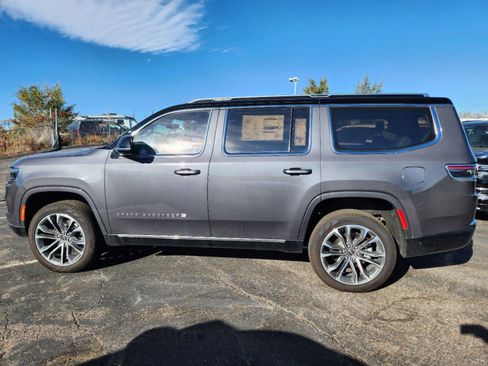 New 2024 Jeep Grand Wagoneer Series III w/ HD Trailer Tow Package image 34