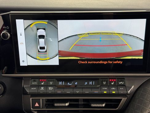 Used 2025 Toyota Camry XLE w/ Premium Plus Package image 27