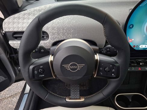 Used 2025 MINI Cooper S image 19