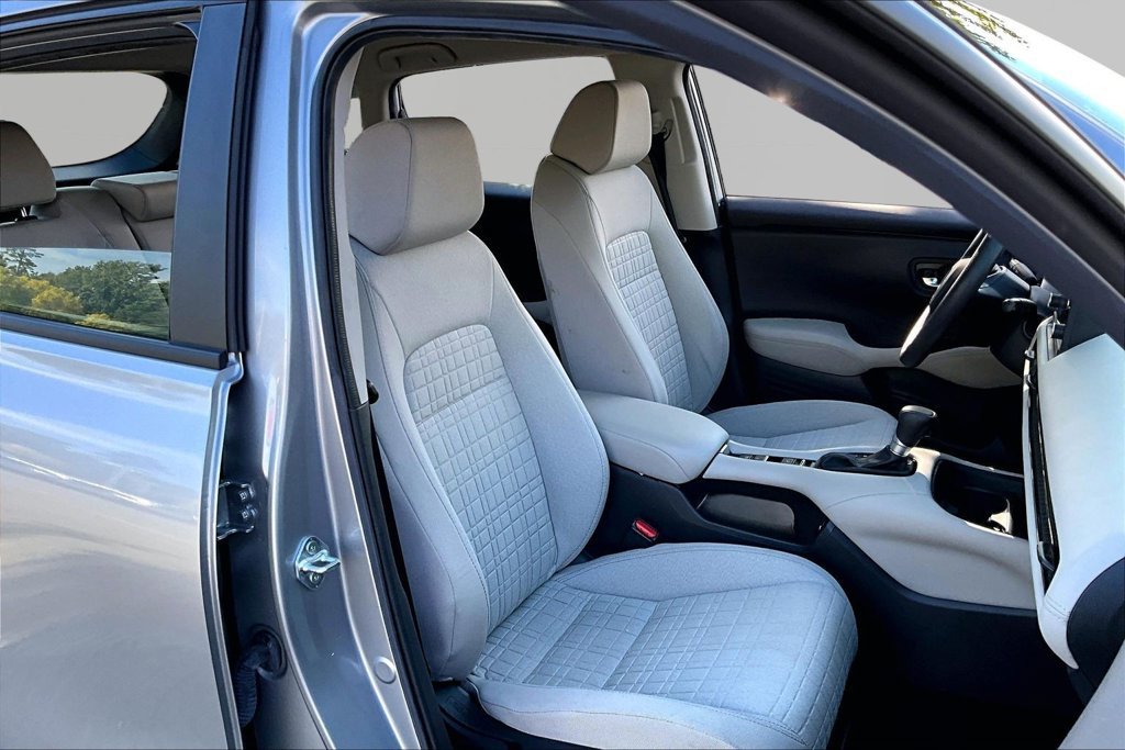 Used 2025 Honda HR-V LX image 21