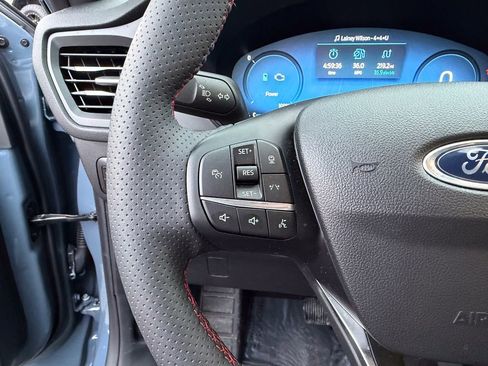 Used 2025 Ford Escape ST-Line Elite w/ Premium Technology Package image 29