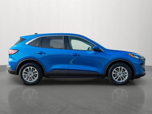 Used 2020 Ford Escape SE FWD image 8
