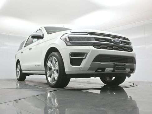 Certified 2023 Ford Expedition Max Platinum image 48