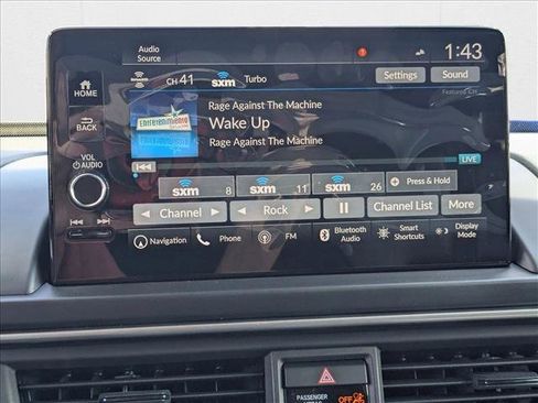 New 2025 Honda Pilot Touring image 13