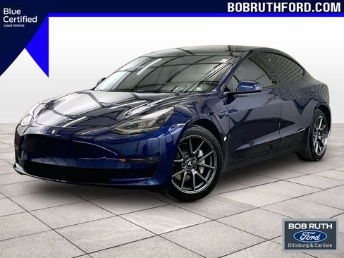 Used 2023 Tesla Model 3 Standard Range image 1