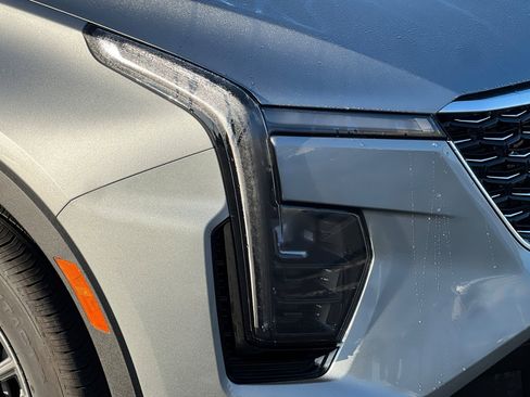 Certified 2025 Cadillac XT4 Premium Luxury image 47